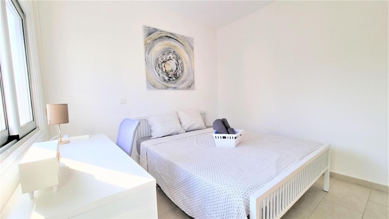 Spacious Lightflooded 2Br Apt / Near Center & Harbour Larnaca Exteriér fotografie