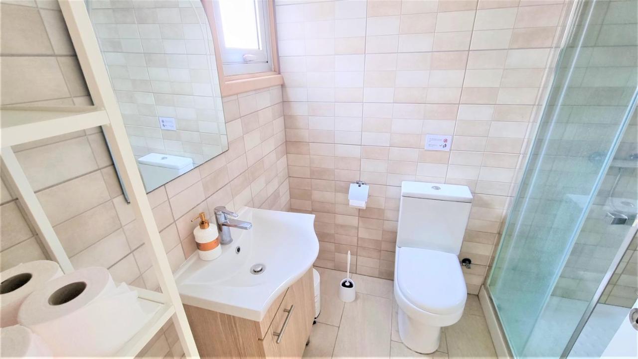 Spacious Lightflooded 2Br Apt / Near Center & Harbour Larnaca Exteriér fotografie