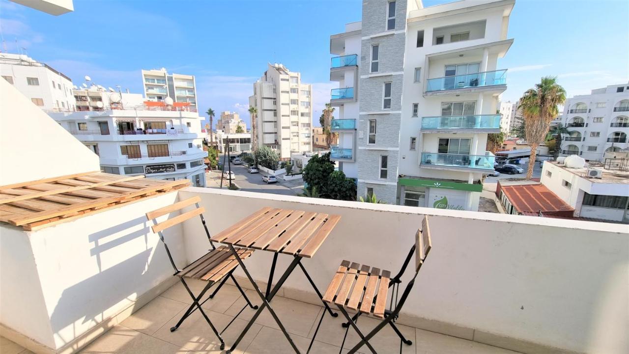 Spacious Lightflooded 2Br Apt / Near Center & Harbour Larnaca Exteriér fotografie